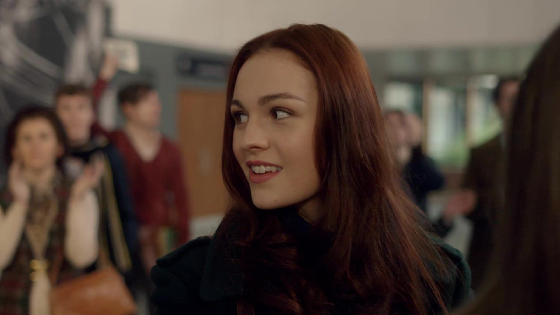 Dragonfly In Amber Skelton FAN. Photo Gallery. Sophie Skelton.Net