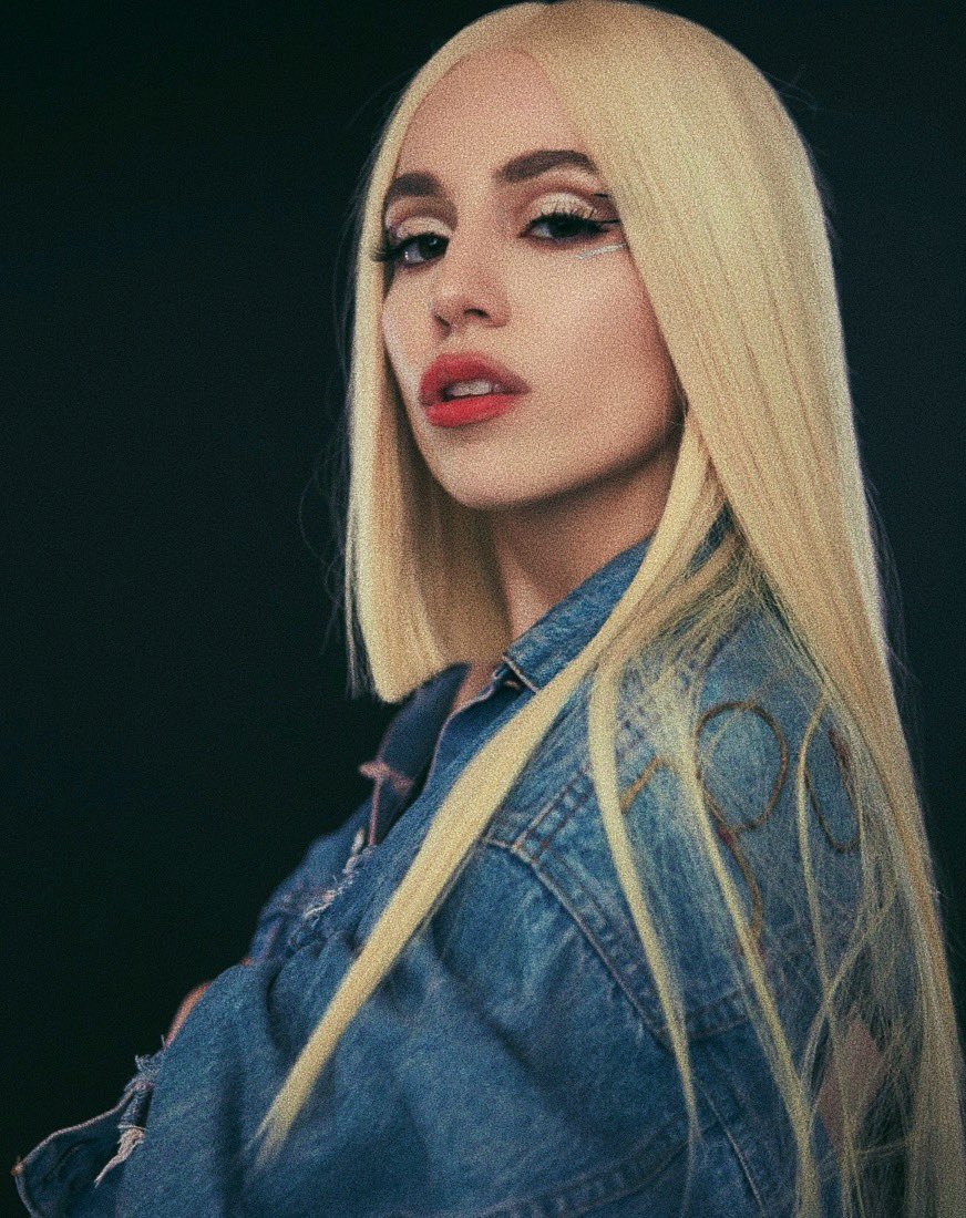 Ava Max So Am I Wallpapers Wallpaper Cave