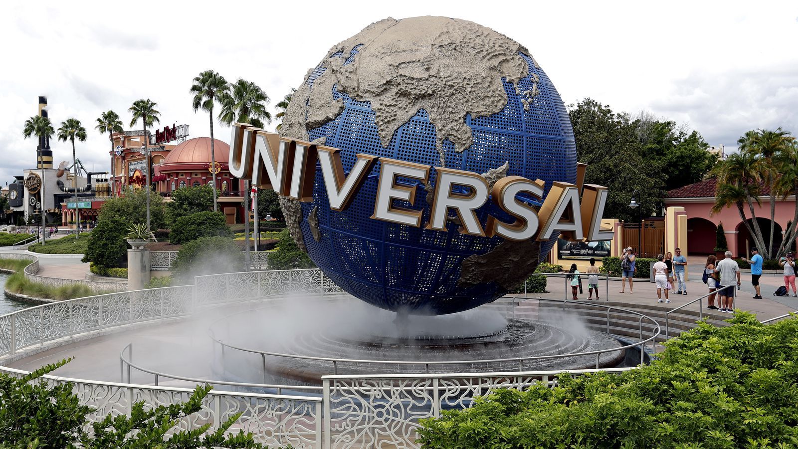 Universal Orlando, Legoland, other Florida attractions will likely open in early June