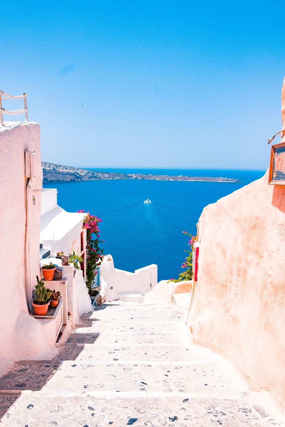 Santorini Picture [Stunning!]. Download Free Image