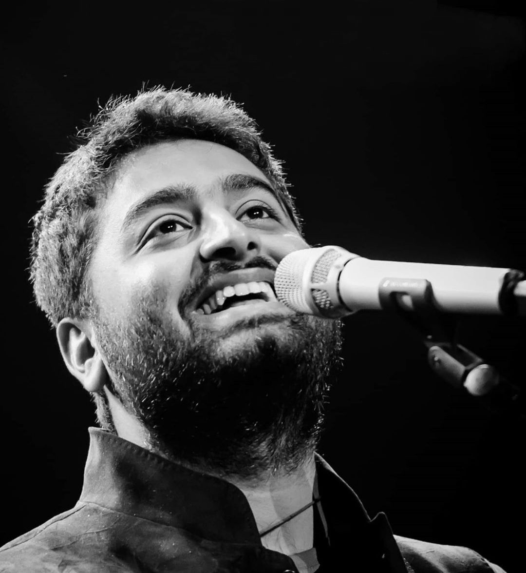 Arijit Singh Latest Songs 2020 List & HD Image. Arijit Singh HD Image. Arijit Singh Wife Photo World