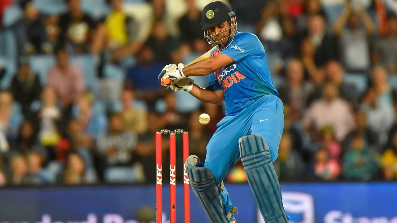 MS Dhoni refuses to sport Indian flag on his helmet, here's a theory explaining why