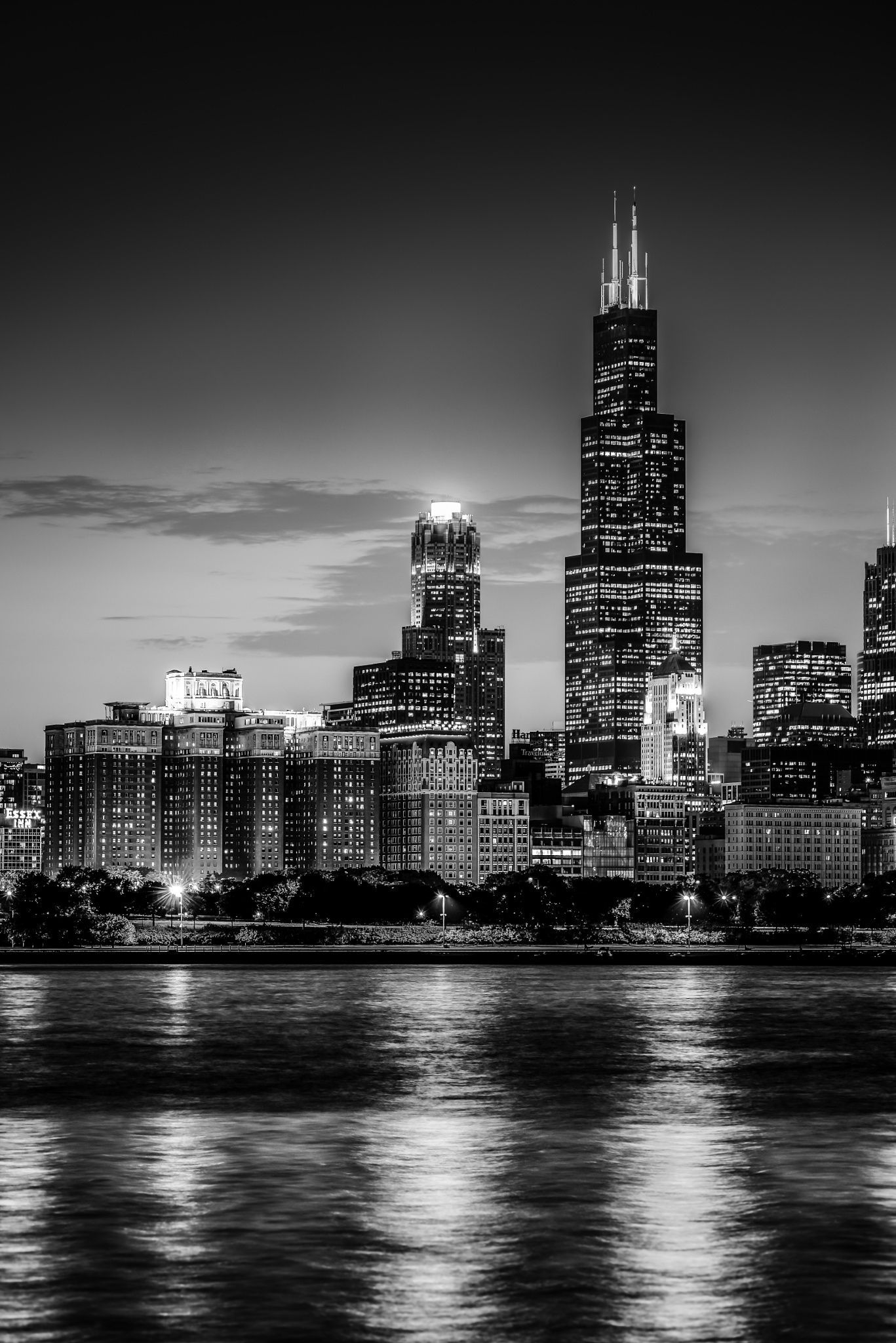 Willis (Sears) tower from the lake reflections B&W. Chicago aesthetic, Chicago wallpaper, Chicago wall art