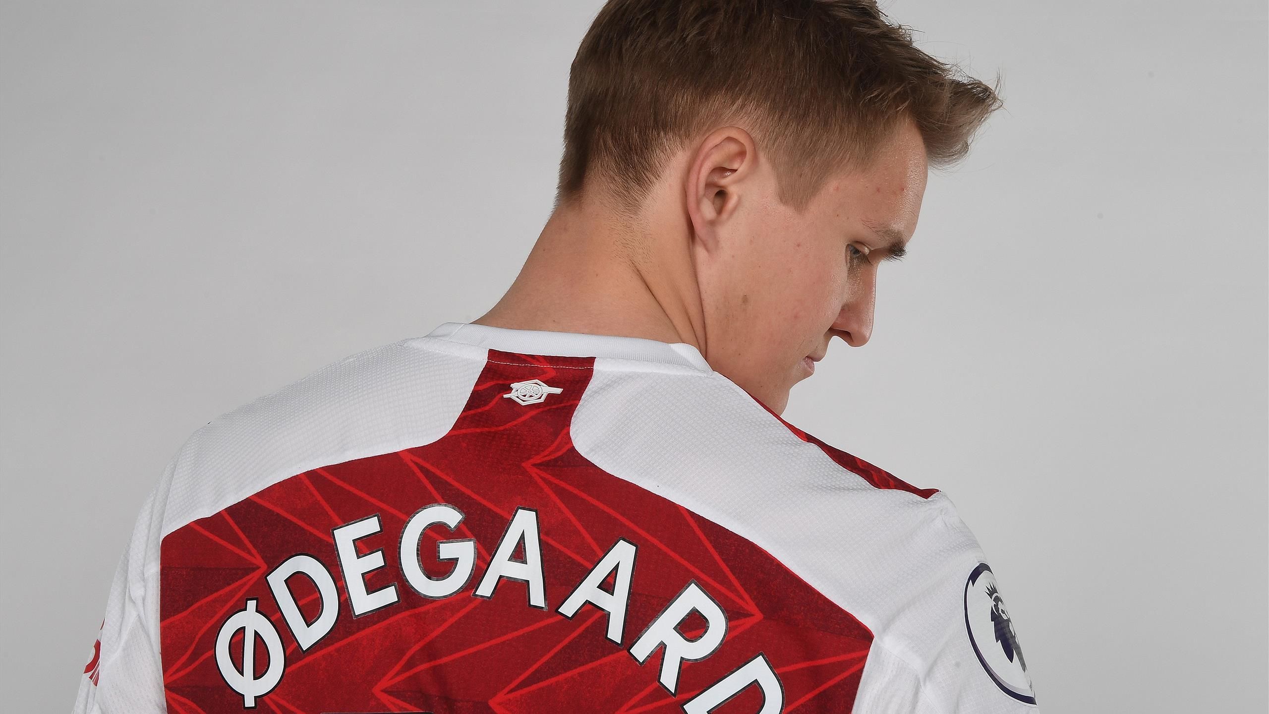 Arsenal transfer news Odegaard joins on loan from Real Madrid until the end of the season