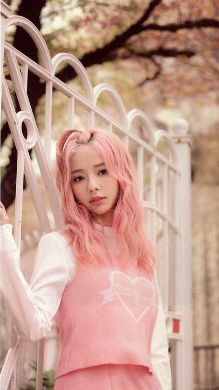 simple kpop girl group lockscreens