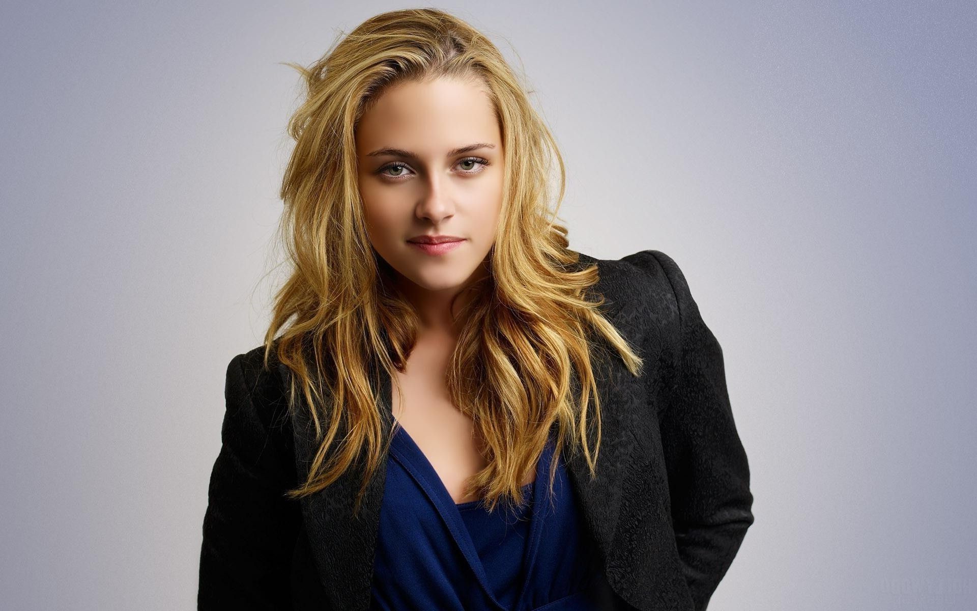 Kristen Stewart, Blonde, Green Eyes, Women Wallpaper HD / Desktop and Mobile Background