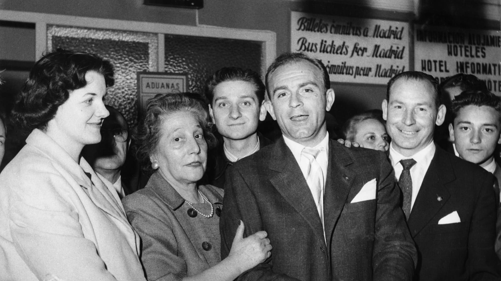 Welcome to FIFA.com News hit the bullseye with the Blond Arrow