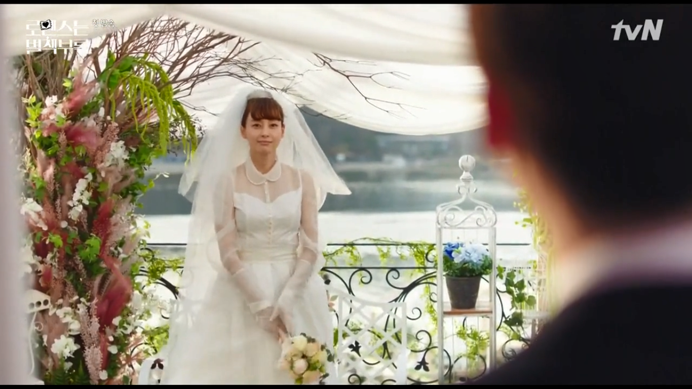 Romance is a Bonus Book Episode 1 Recap. Romance, Korean drama, Japanese drama