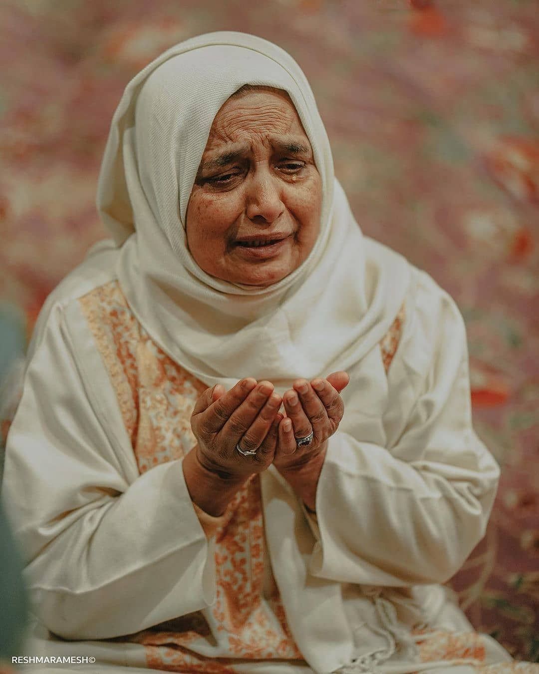 3,431 Likes, 17 Comments - on Instagram: “When life gives you traumas and bitter experience, your h. Muslim pray, Islamic art pattern, Islamic world