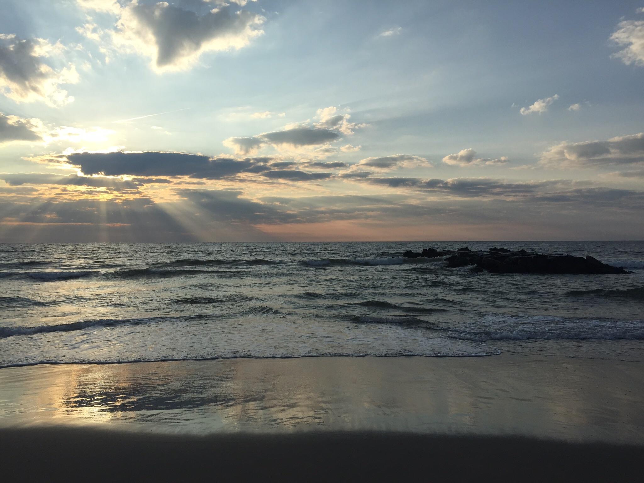 Wedding Day Sunrise in Spring Lake Beach, New Jersey [OC][2048x1536]