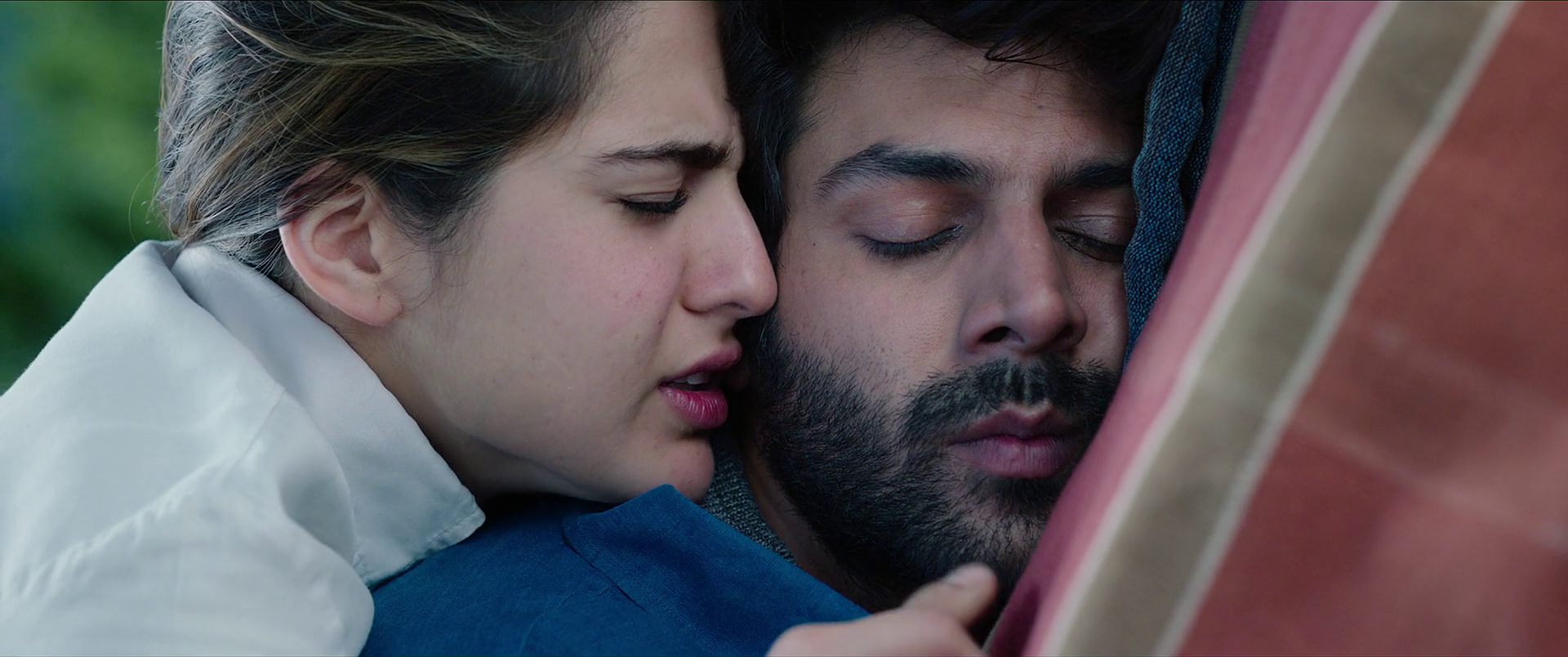 Kartik Aryaan And Sara Ali Khan in Love Aaj Kal 2. Video codec, HD movies, Sara ali khan