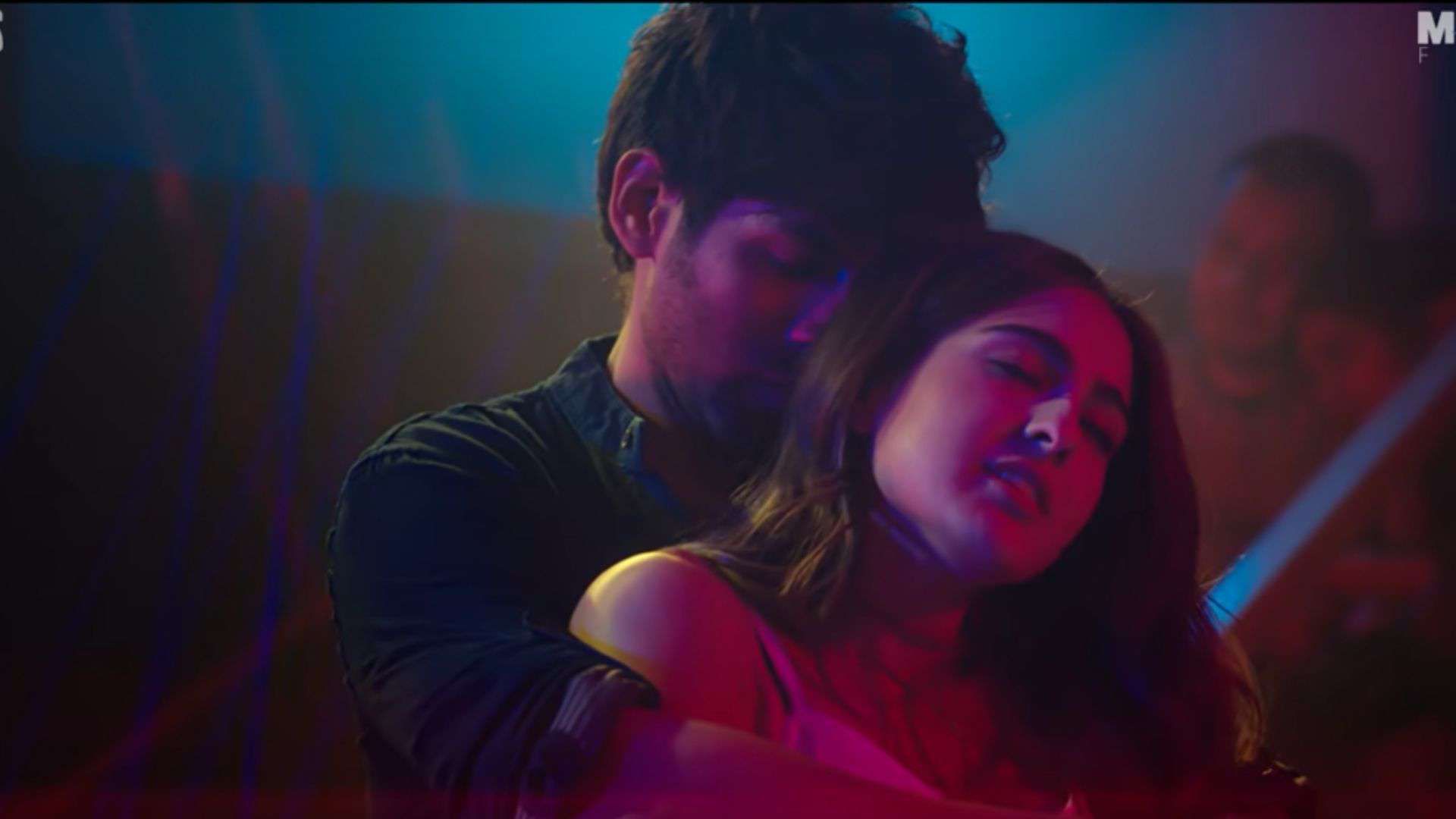 QuickE: CBFC Censors Intimate Scenes From 'Love Aaj Kal' & More