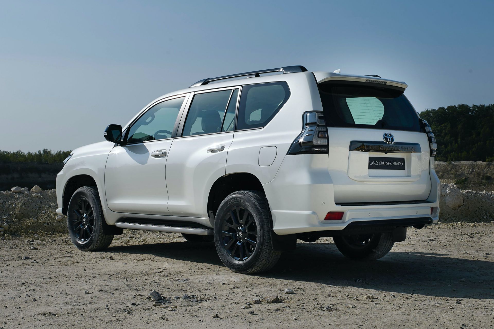 Toyota Land Cruiser Prado Brings Stronger Diesel, Optional Black Pack To Europe