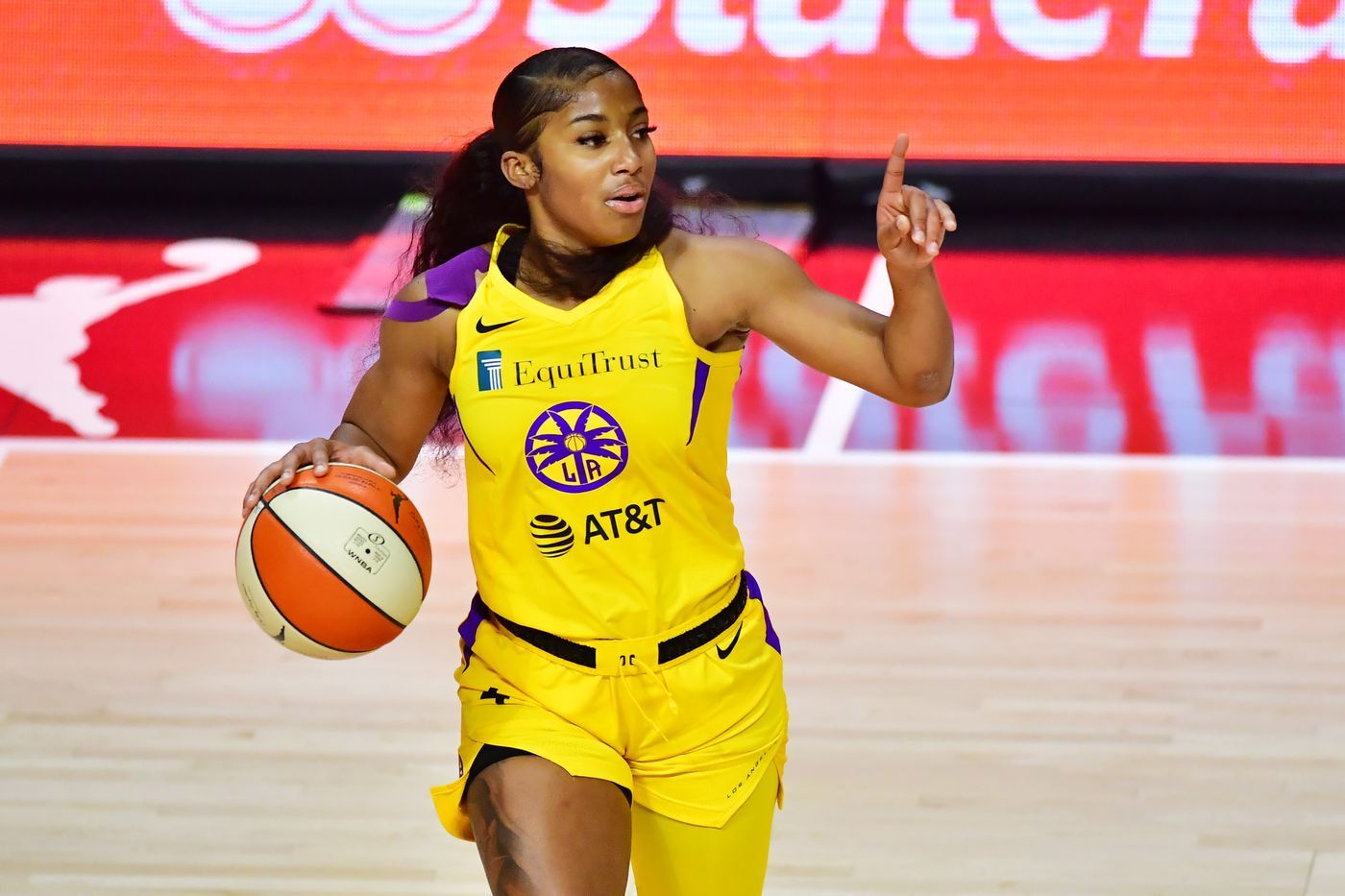 Te'a Cooper had a strong rookie year with the L.A. Sparks Screen and Roll