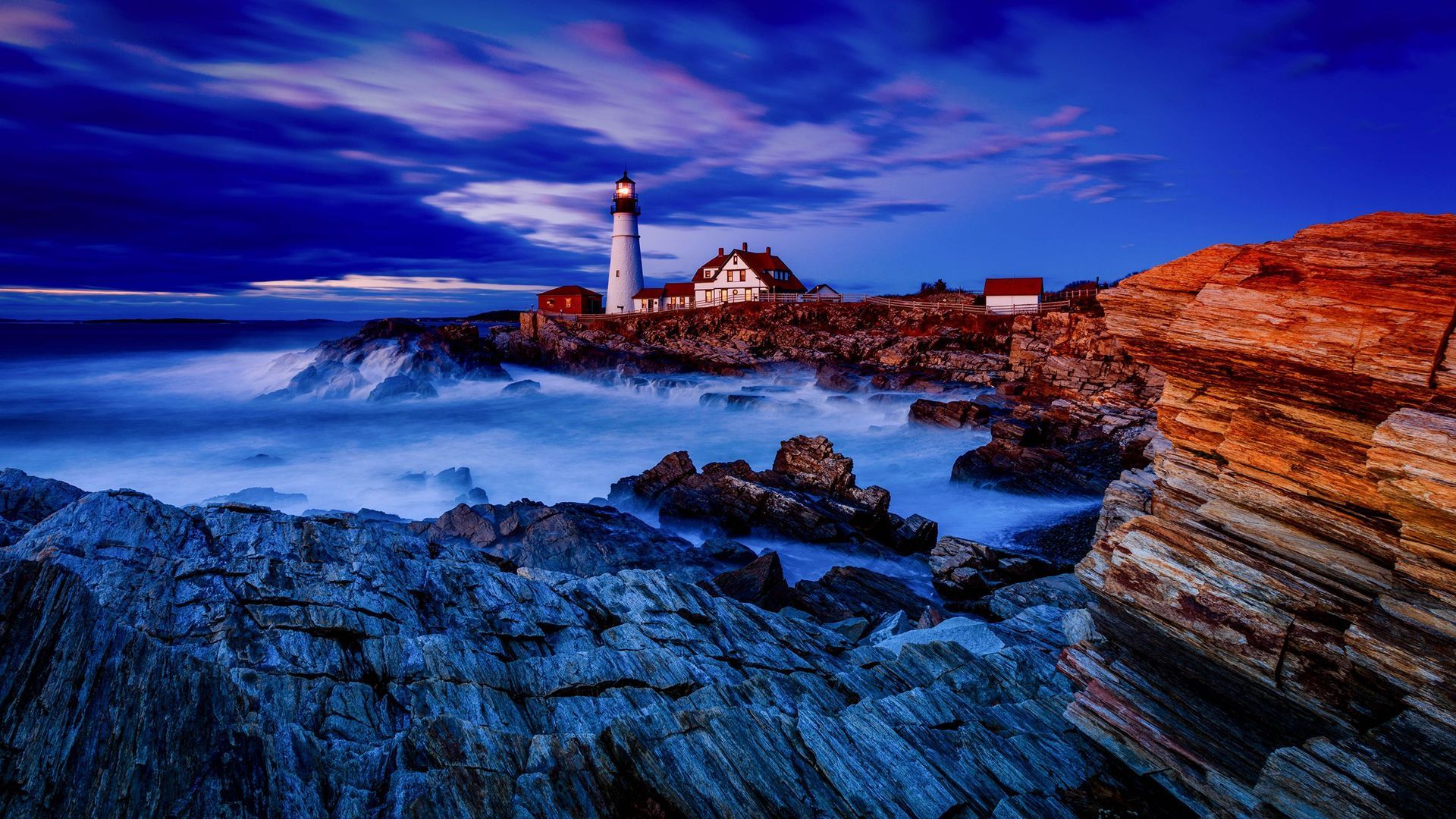 Lighthouse Image Wallpaper