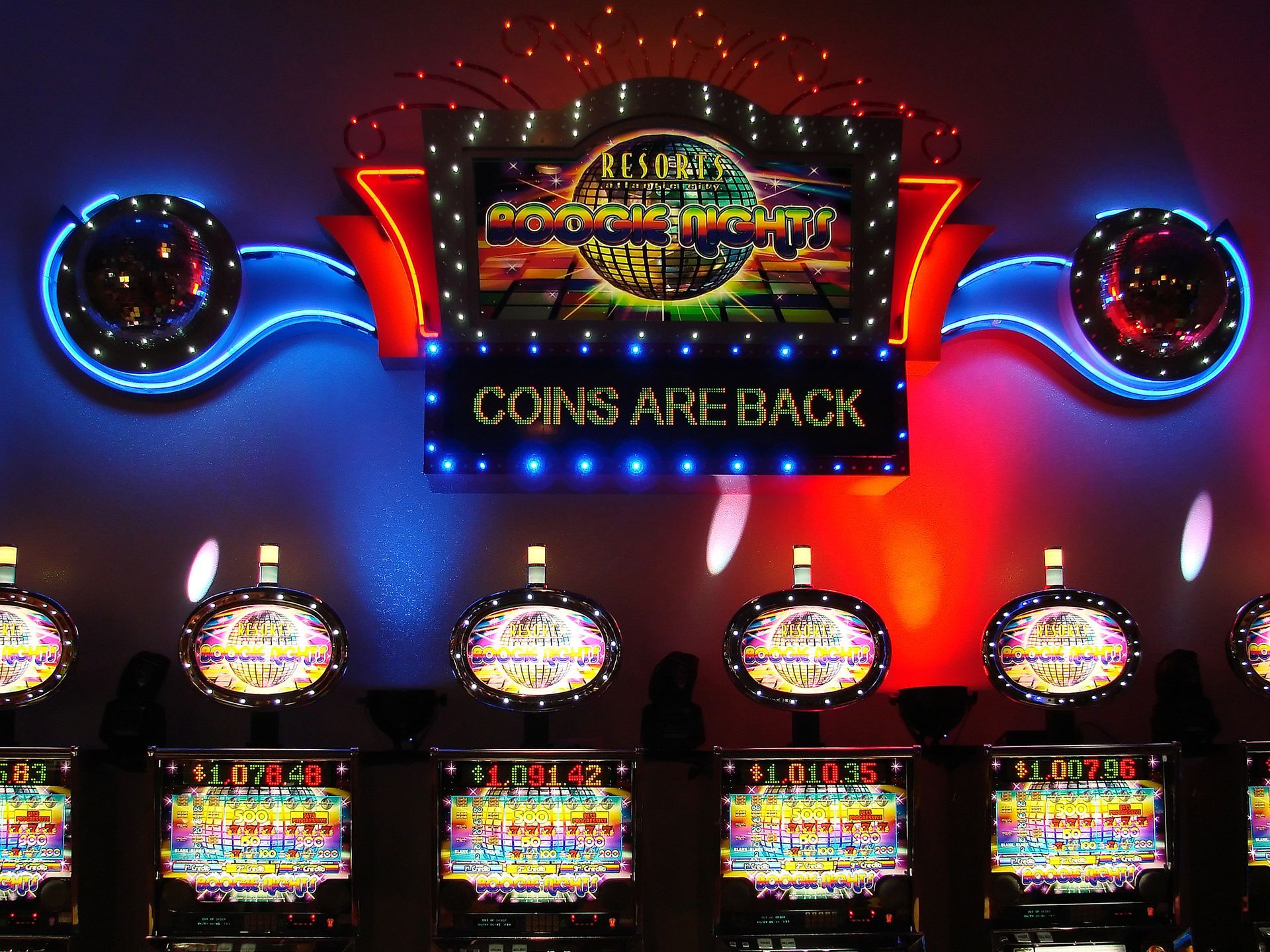 Miscellaneous: Boogie Nights Slot Machine, picture nr. 58915