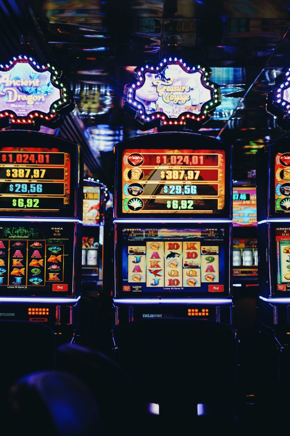 Slot Machine Picture. Download Free Image