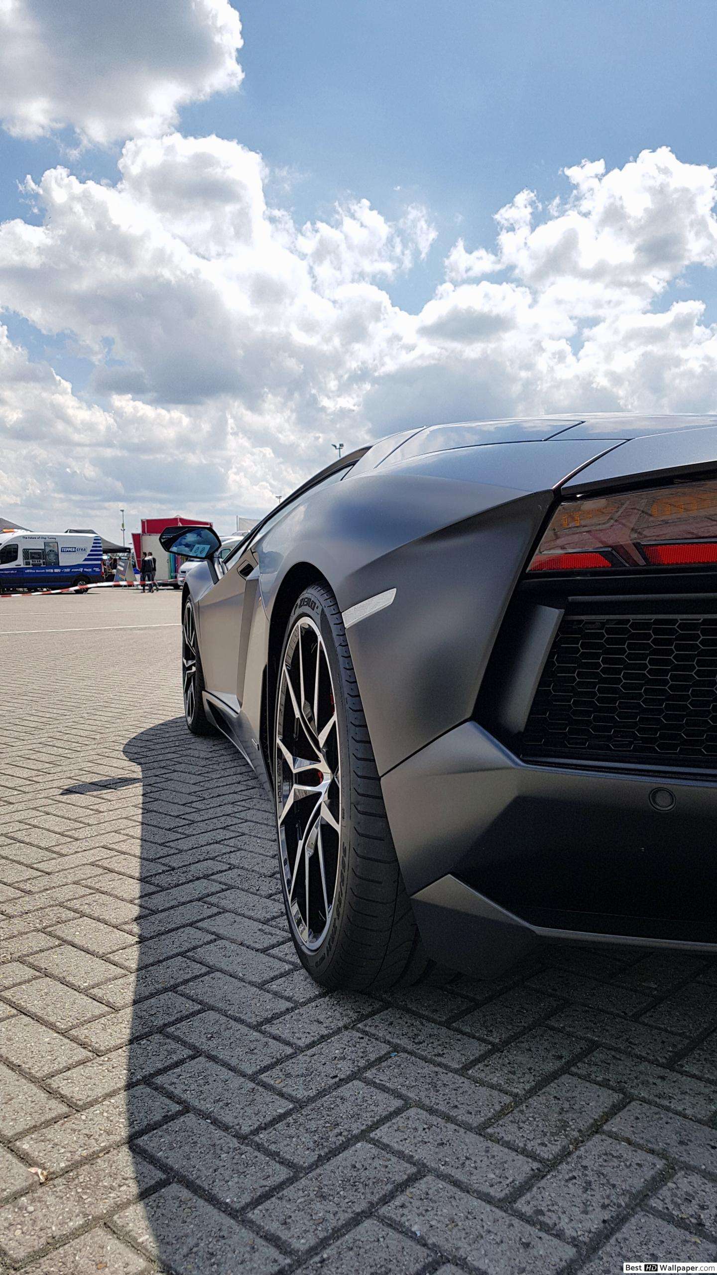 iPhone Lamborghini HD Wallpaper 1080P For Mobile