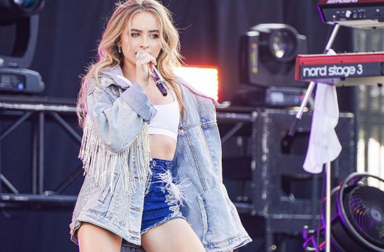 sabrina for summer sonic. Sabrina carpenter, Sabrina, Celebs