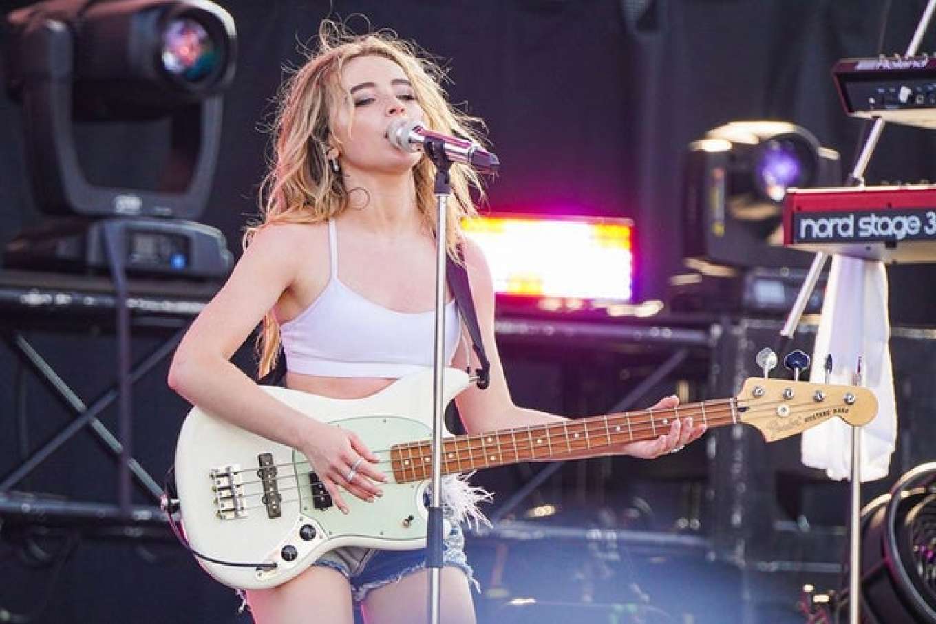 Sabrina Carpenter Live Summer Sonic Festival In Osaka 06