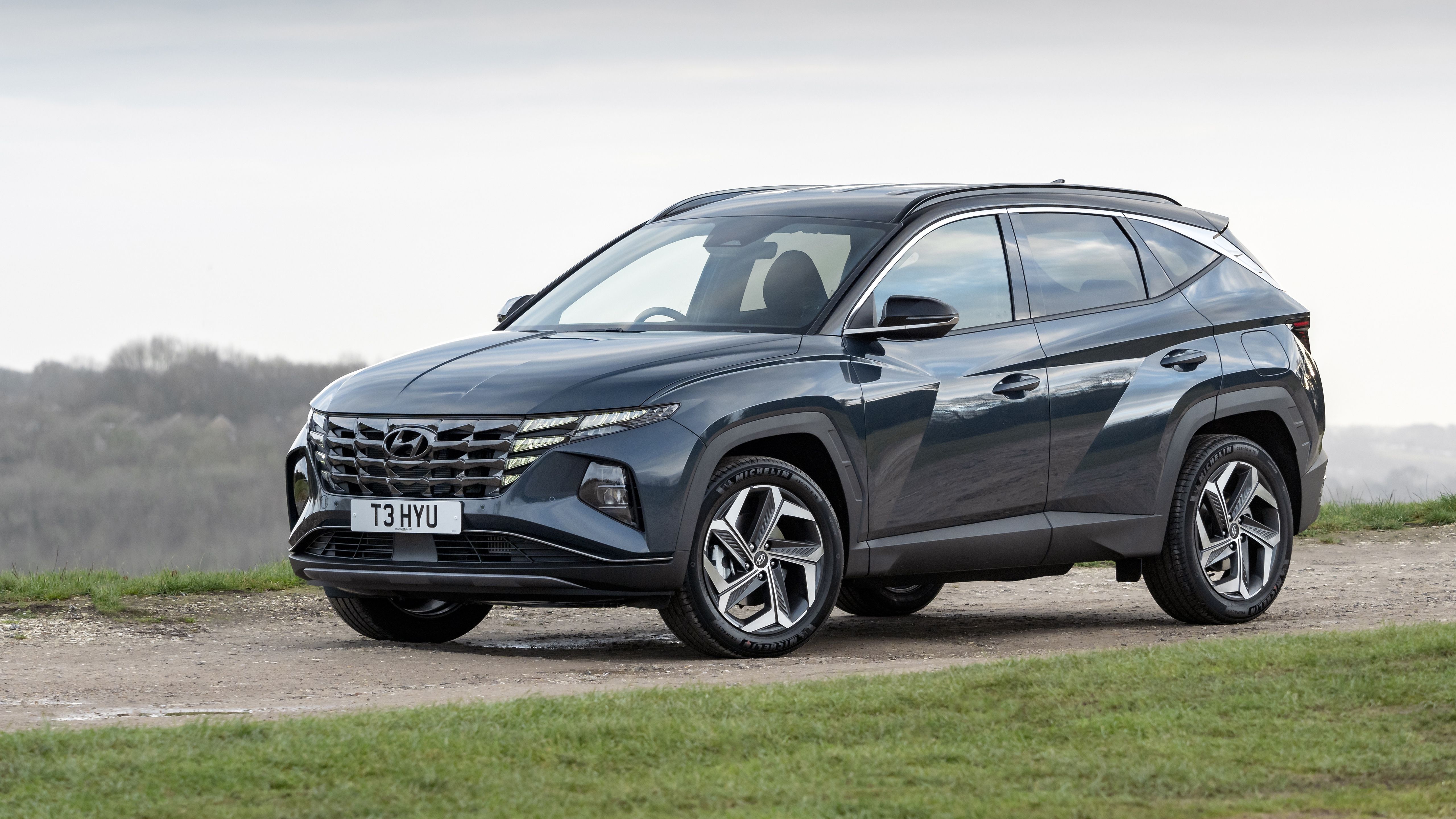 2121 Hyundai Tucson Hybrid