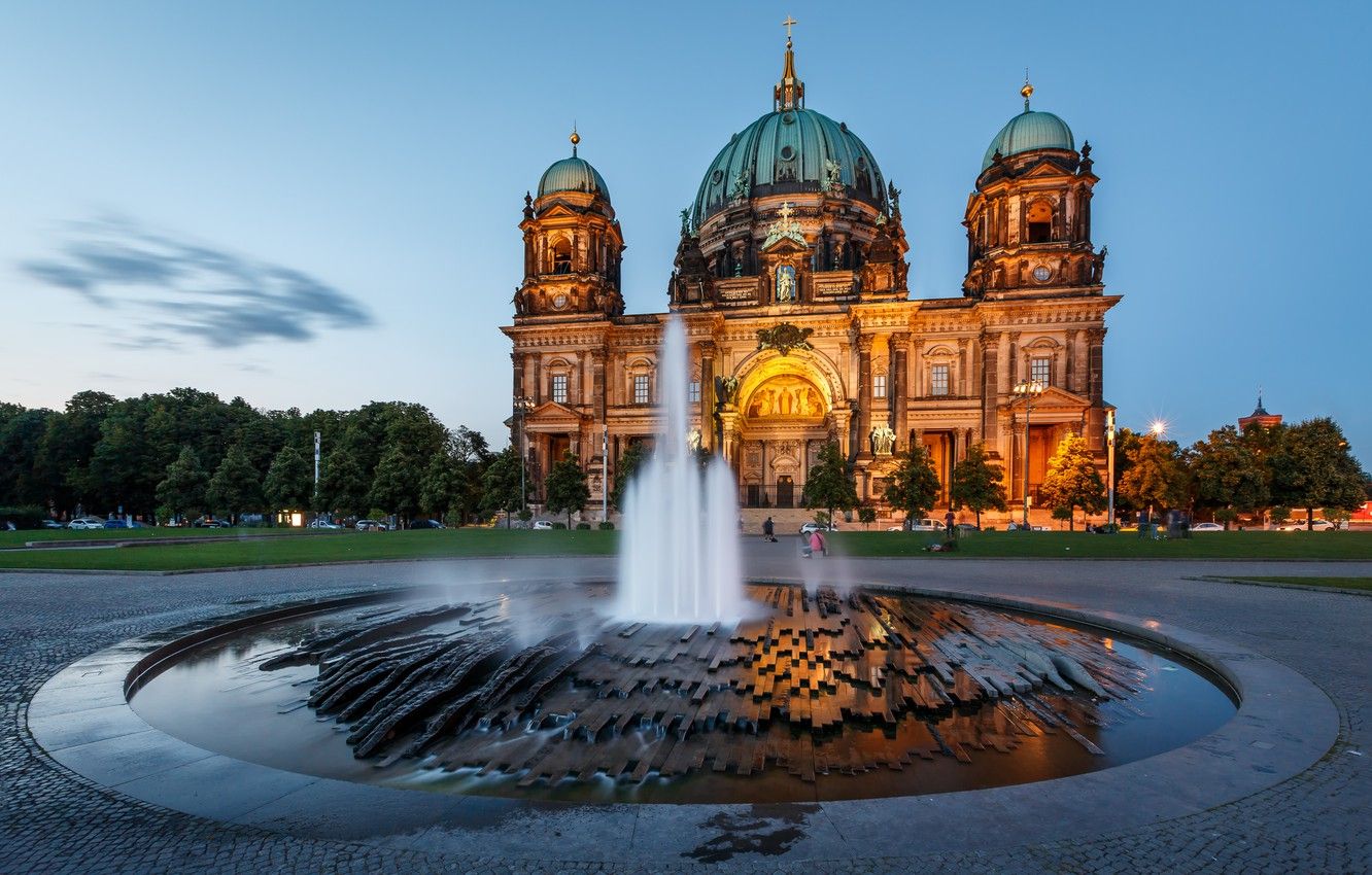 Wallpaper the city, people, the evening, Germany, Church, fountain, Germany, Berlin, Berlin, Berlin Cathedral, The Berliner Dom image for desktop, section город