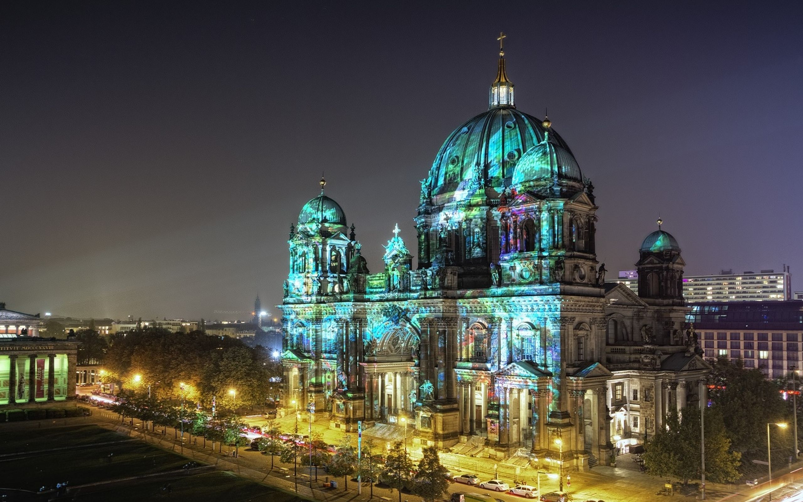 Religious Berlin Cathedral Wallpaper:2560x1600