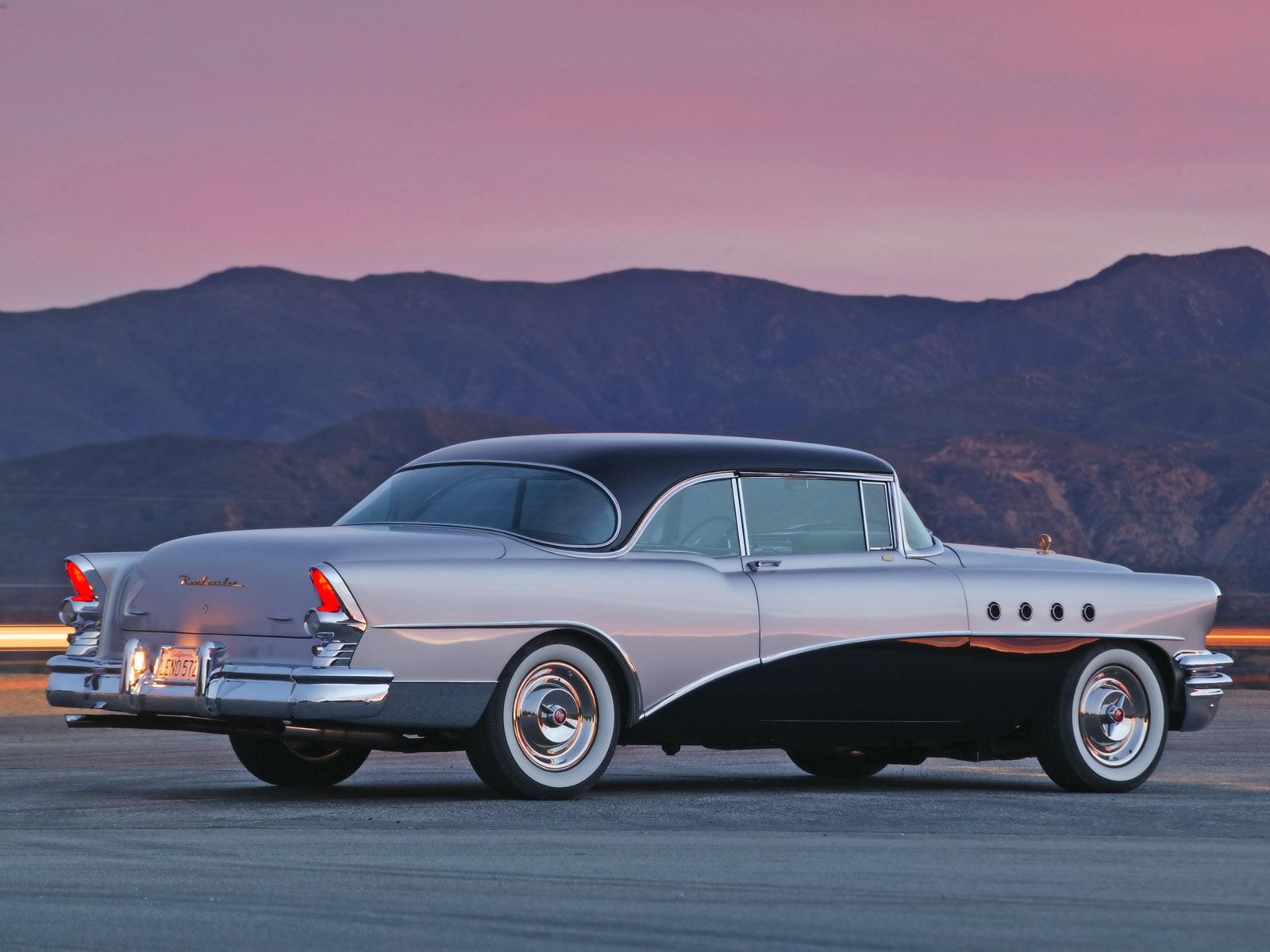 Free Classic Car Picture Wallpaper