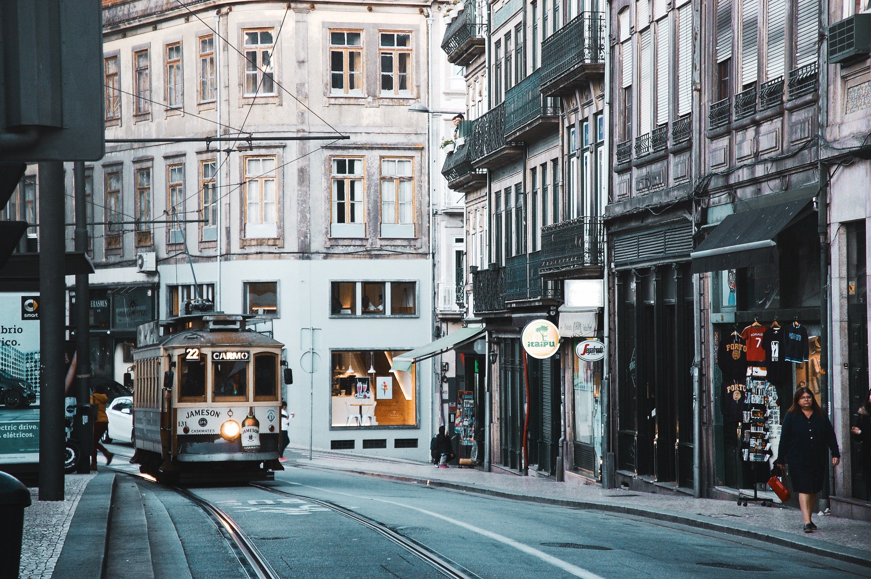 Wallpaper / porto streets 4k wallpaper