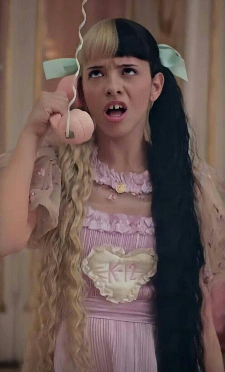 Melanie Martinez Class Fight Wallpapers Wallpaper Cave