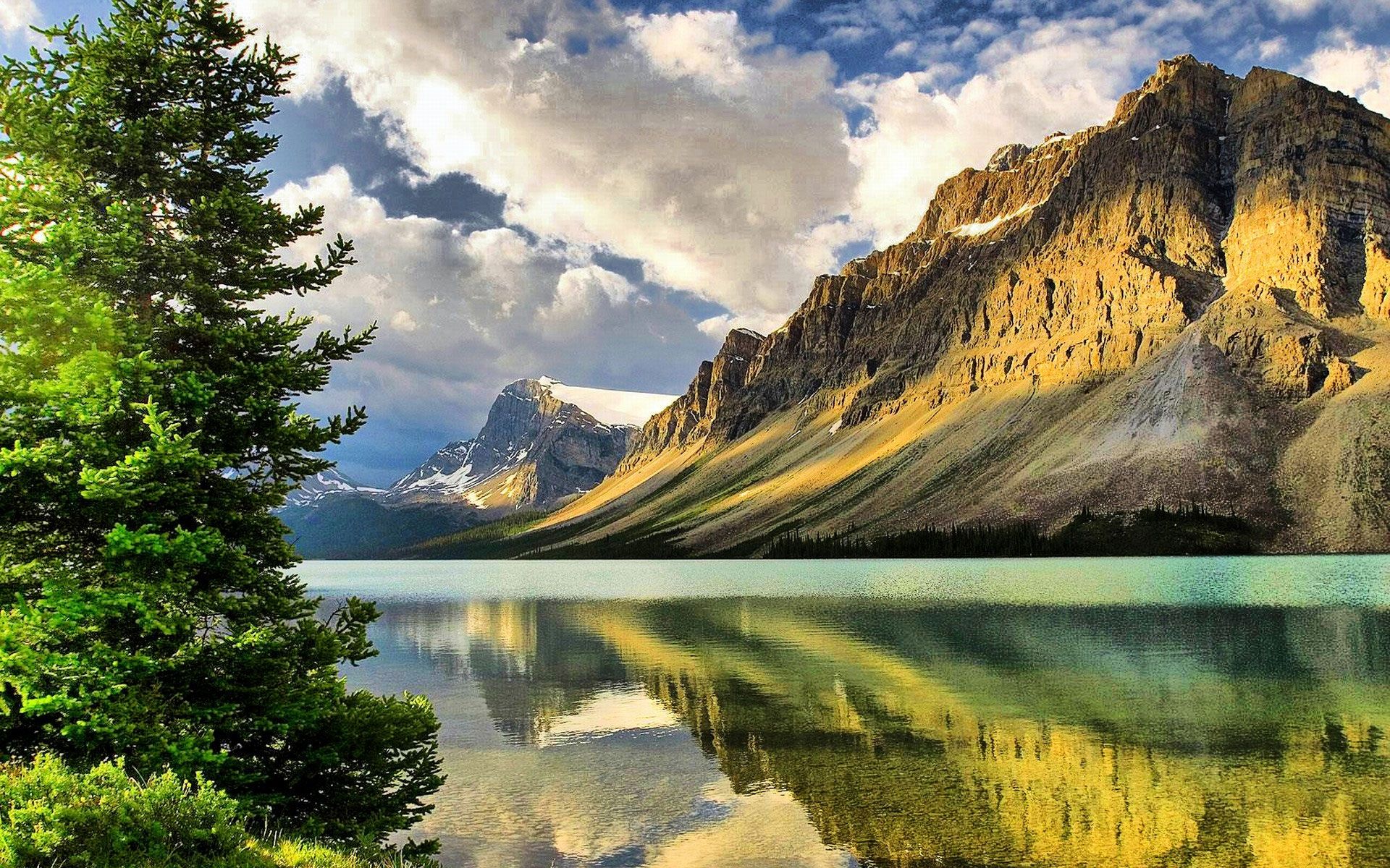 CLOUDS LAKE SUNNY MOUNTAIN LAKE