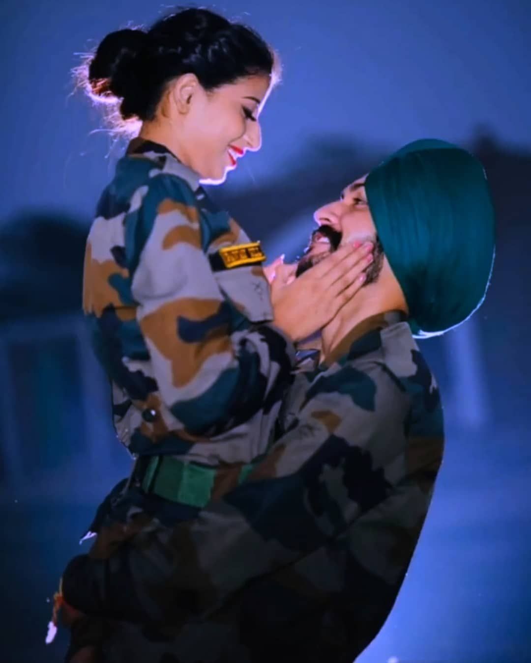 Indian Army Couple. Indian Army Girlfriend. Indian Army Lovers. Army girlfriend picture, Army couple, Army girlfriend