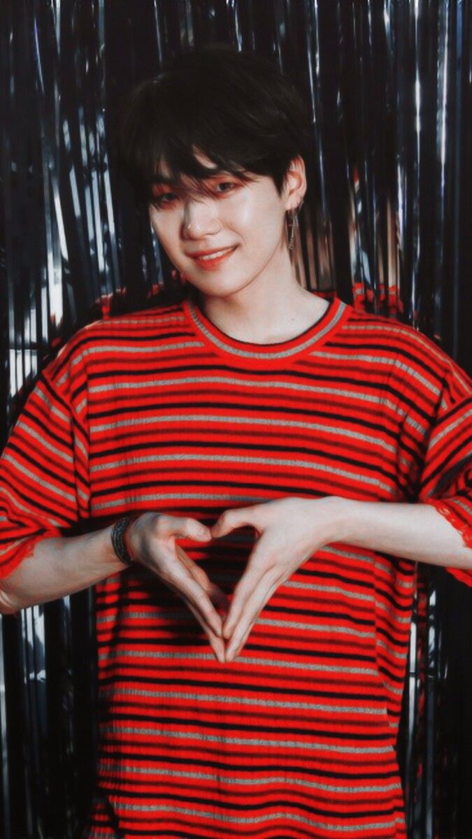 bts aesthetic, red and bts lockscreens