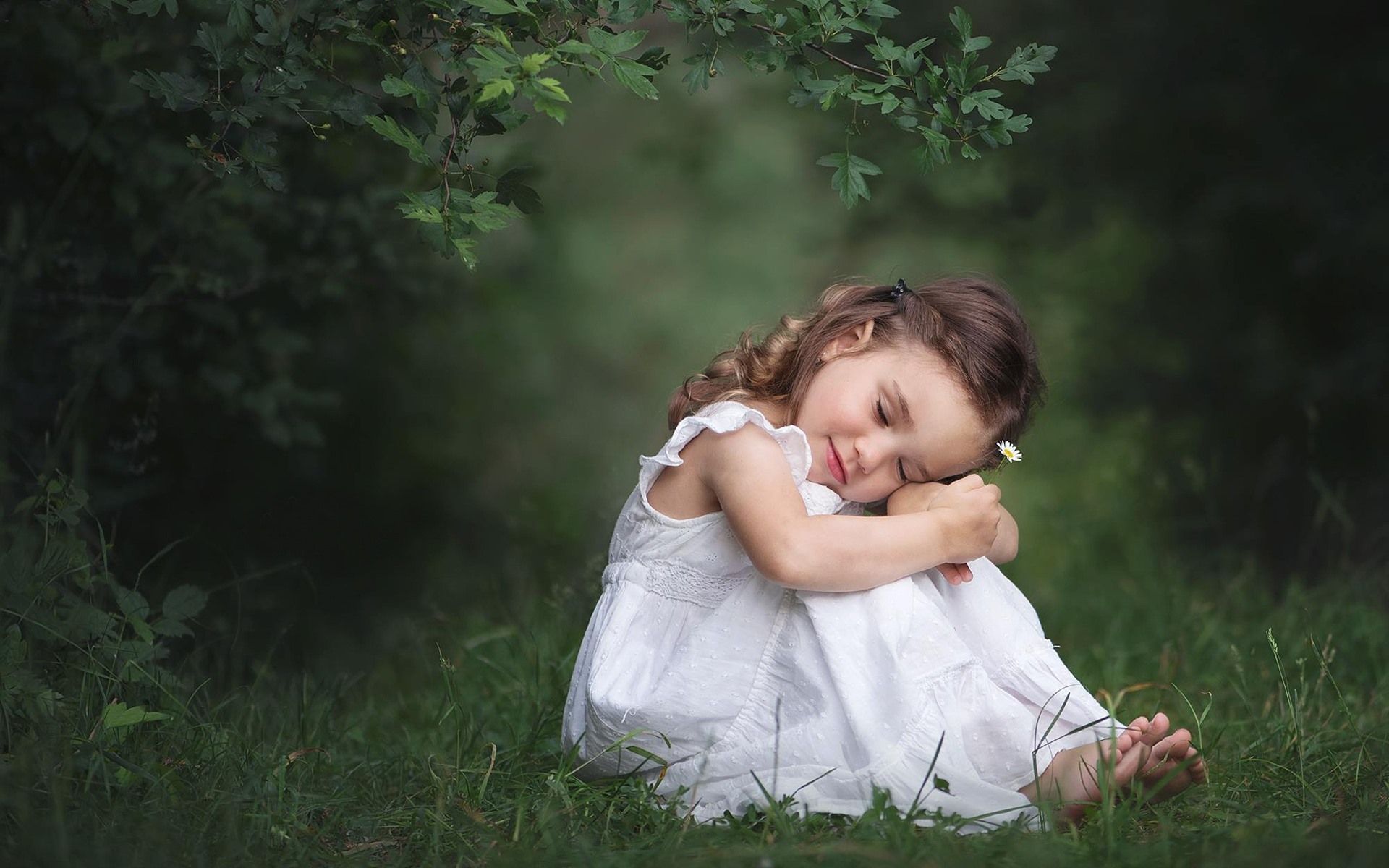 Wallpaper Cute little girl sit on ground, white skirt, nature 1920x1200 HD Picture, Image