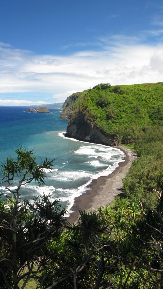 Download these scenic Hawaii wallpaper for your phone