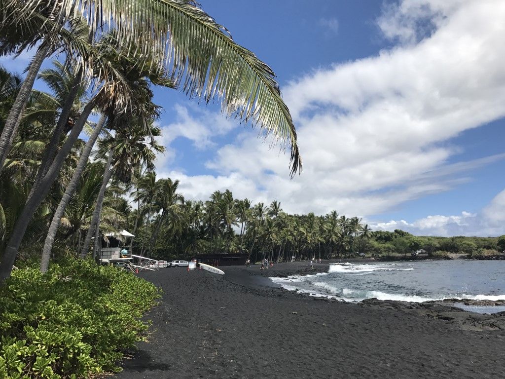 Hawaii Black Sand Beach Wallpaper