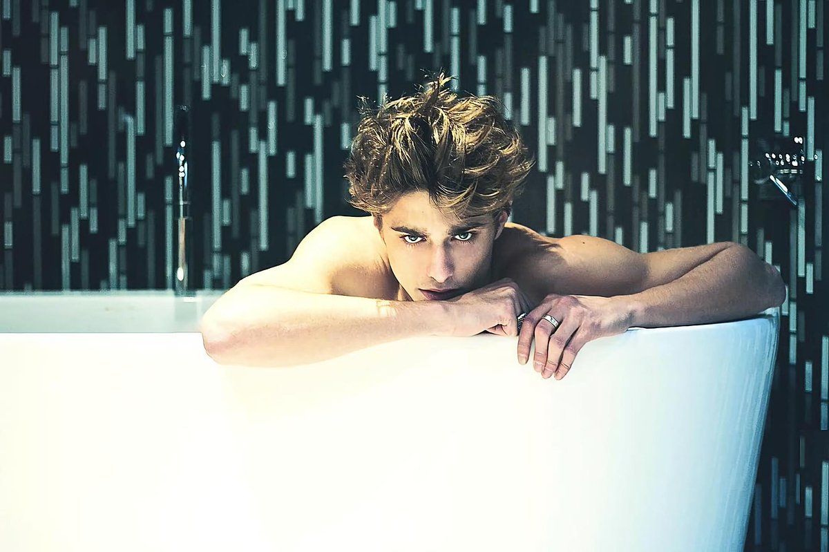 륀 Danet Fauvel Wallpaper 막성스 컴퓨터 바탕화면 모음 #MaxenceDanetFauvel #MoonLune