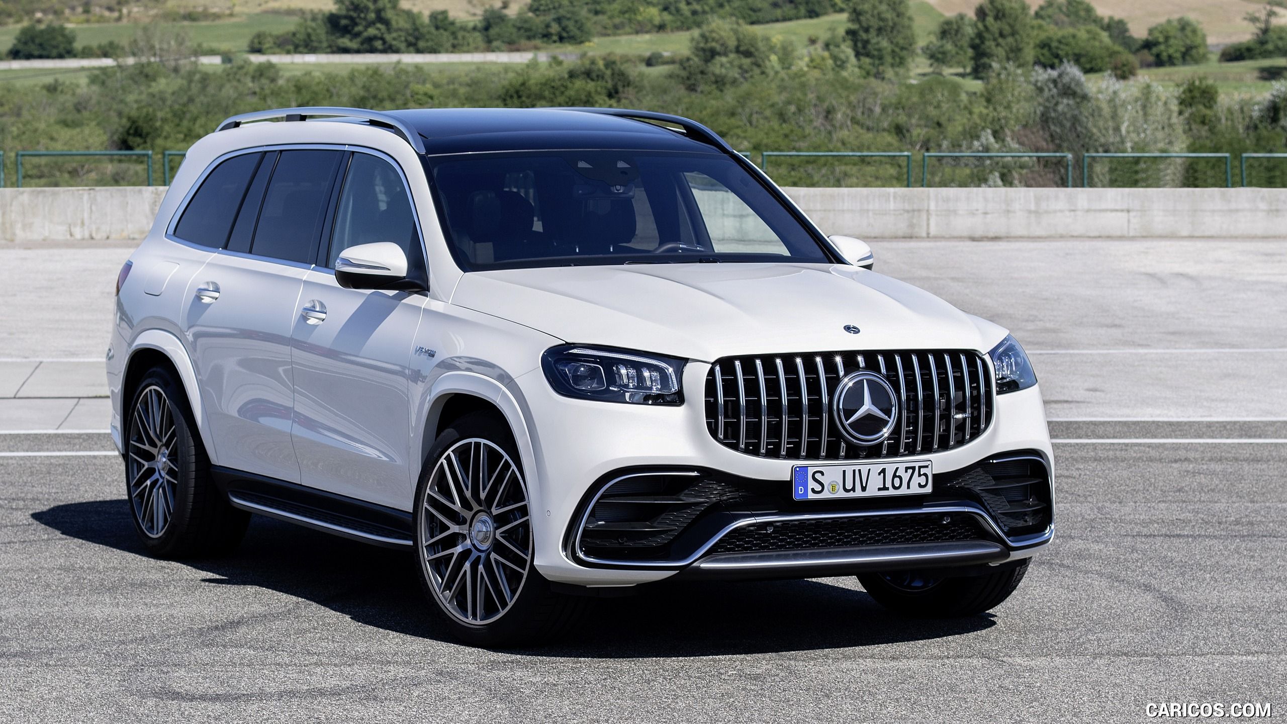 Mercedes AMG GLS 63 Three Quarter. HD Wallpaper