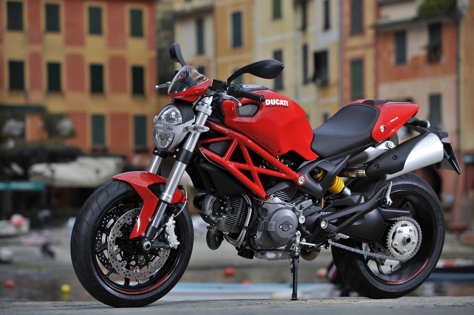 Ducati Monster 696