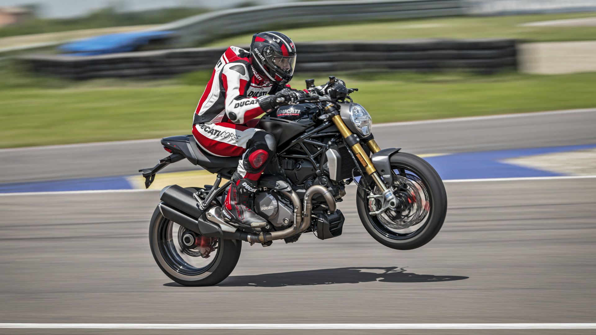 Ducati Monster 1200 S [Specs, Features, Photo]