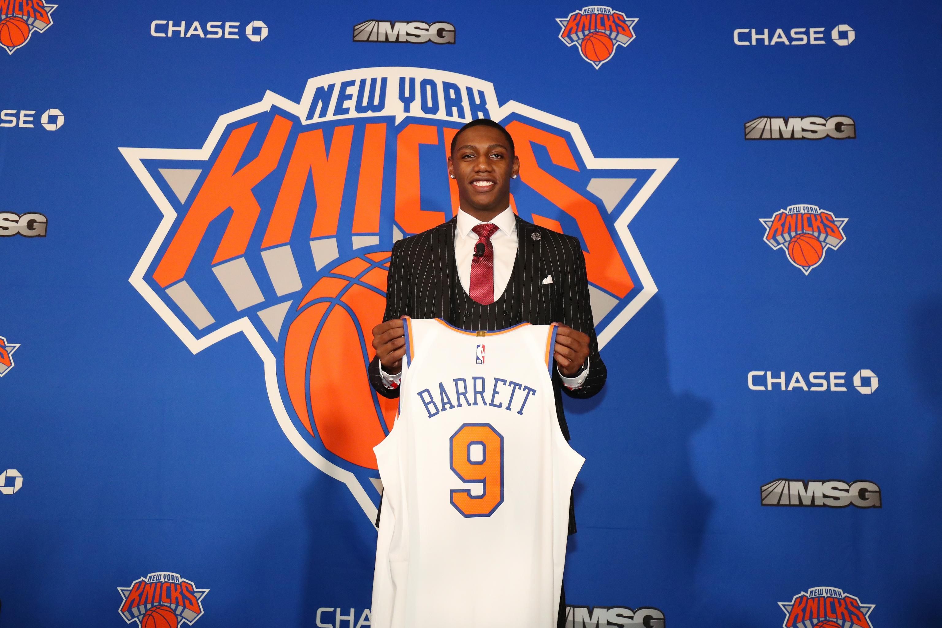 Video: Watch RJ Barrett's Special Introduction to Knicks' Madison Square Garden. Bleacher Report. Latest News, Videos and Highlights