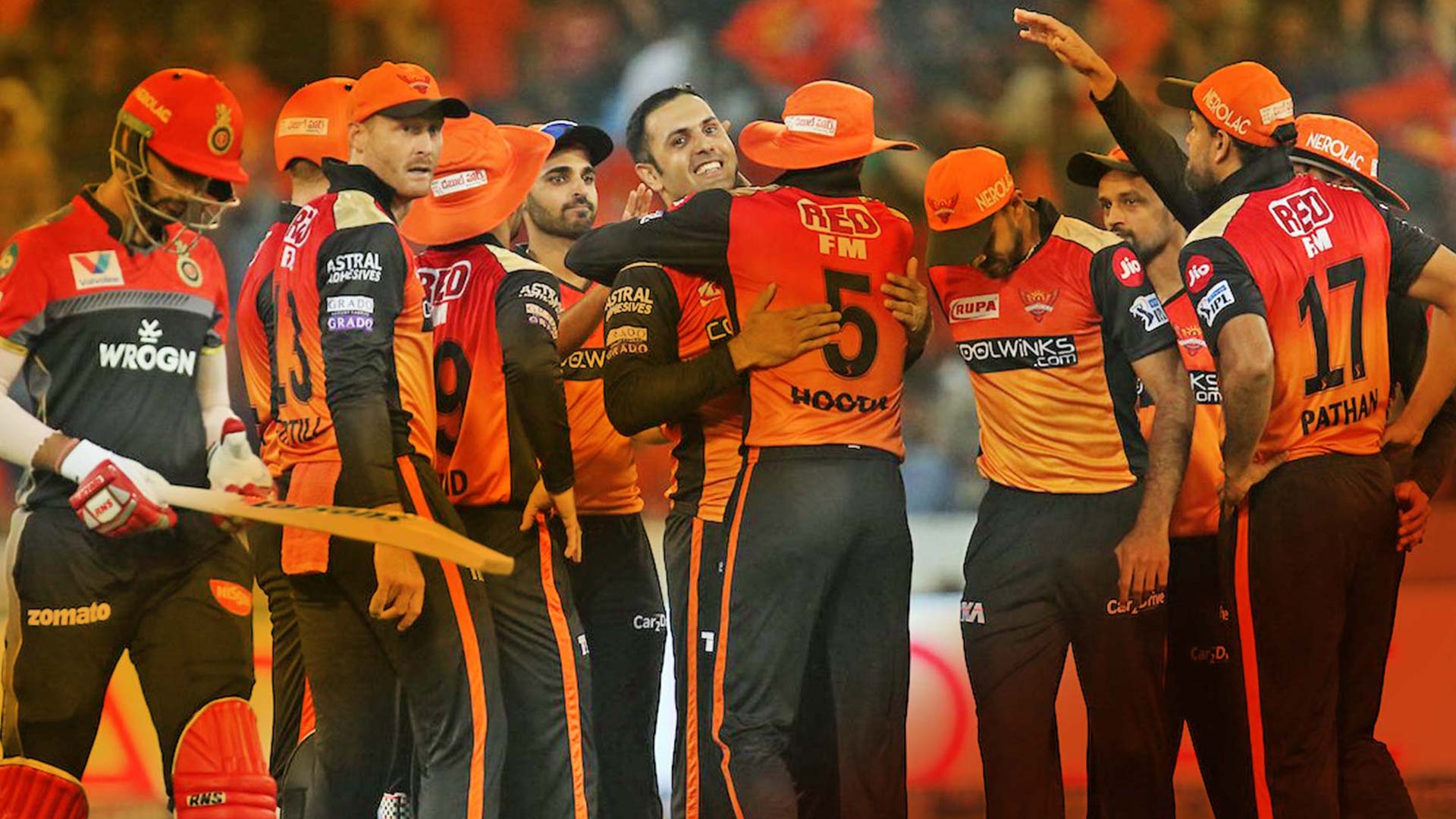 CSK VS SRH IPL 2020 | Chennai vs Hyderabad Scorecard - एसआरएच vs सीएसके :  आईपीएल 2020 चेन्नई सुपर किंग्स बनाम सनराइजर्स हैदराबाद आईपीएल स्कोर बोर्ड