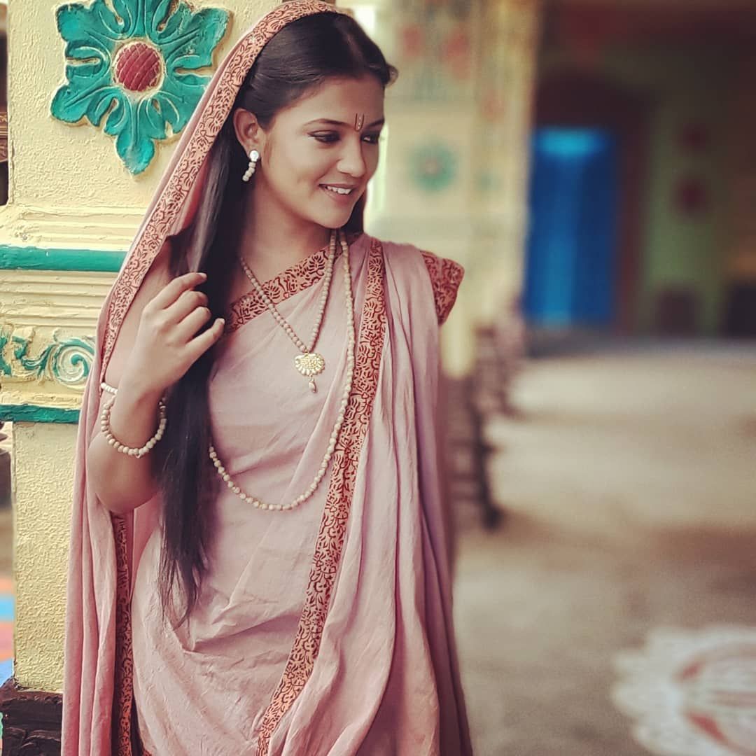 Gulki Joshi on Instagram: “The best part of my job ? I get to be someone else everyday!!! Keep watching, keep loving