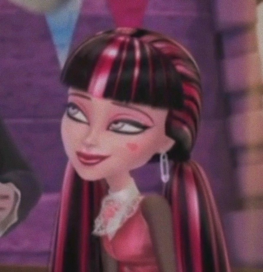 ❥Draculaura✨'aesthetic'