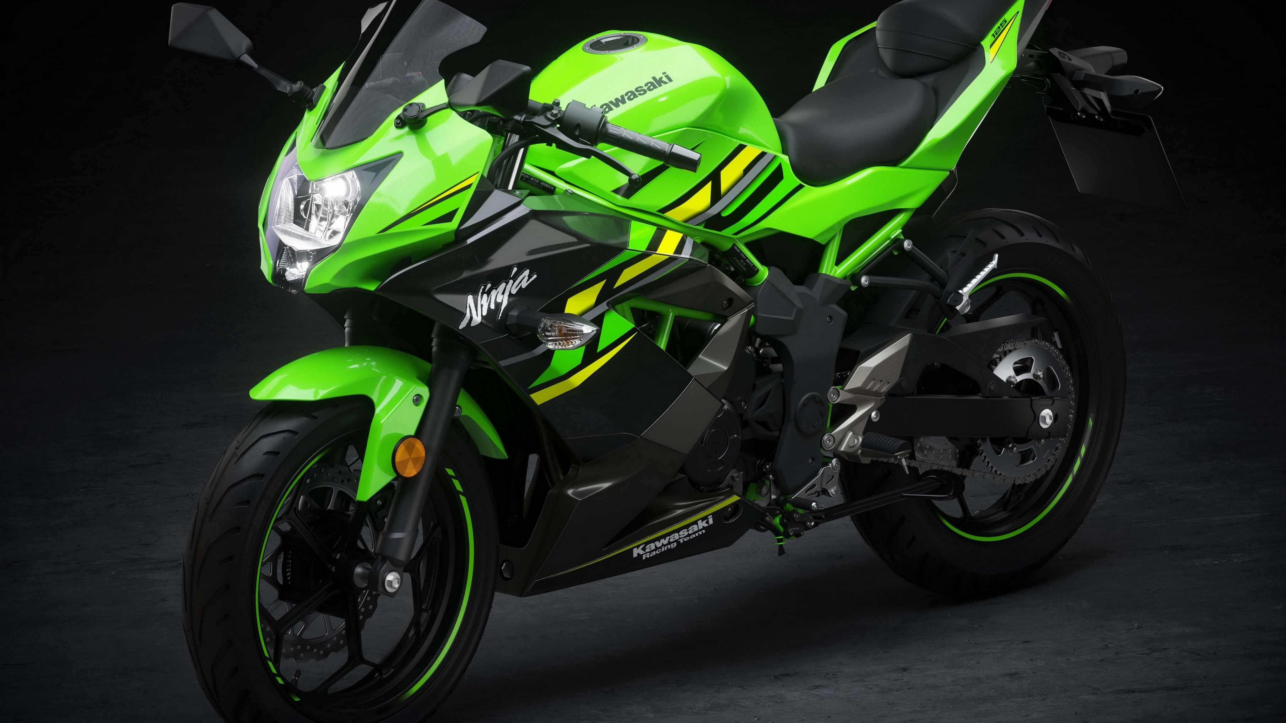 Kawasaki Ninja 125 4K Wallpaper