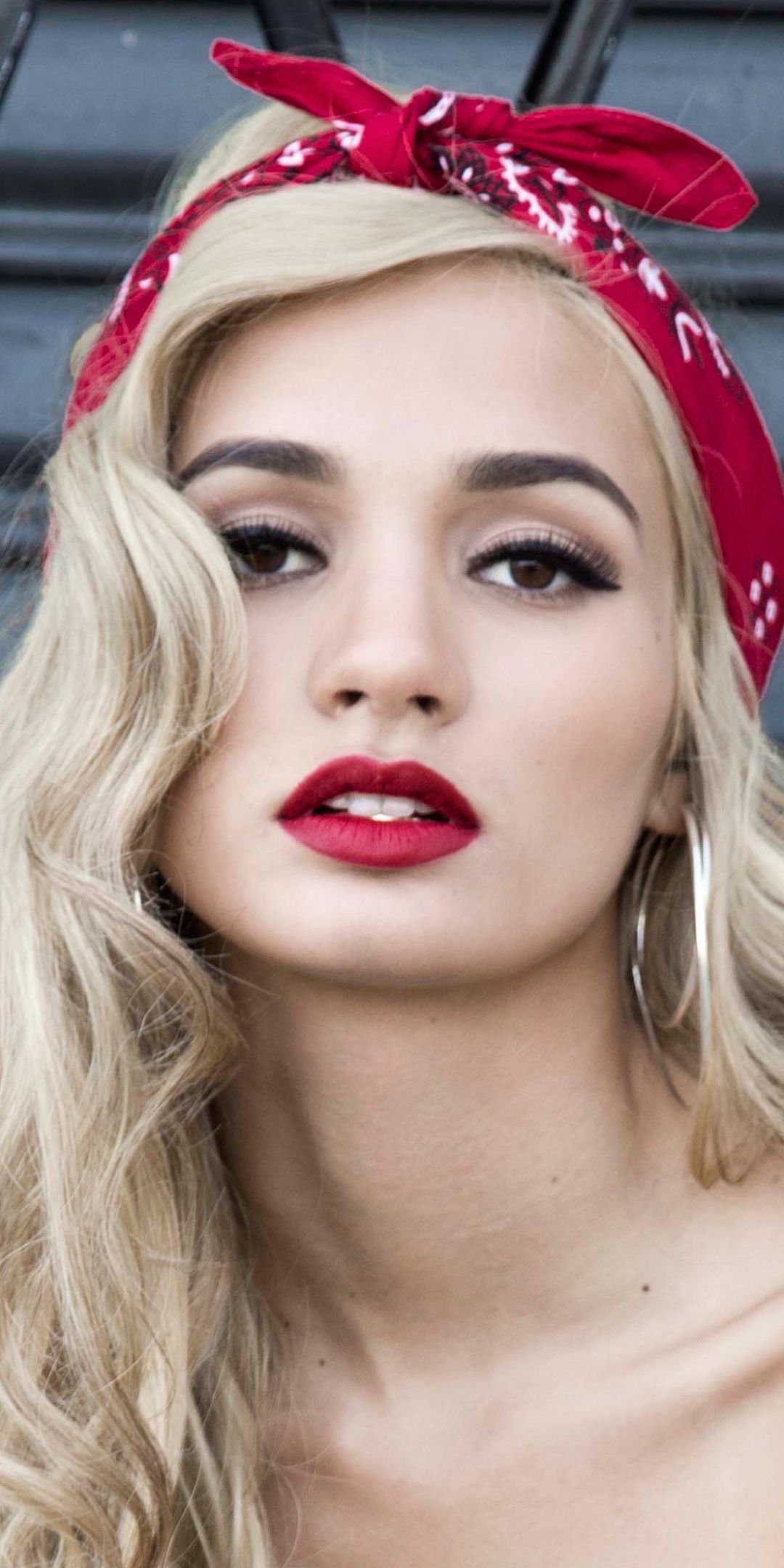 Hd Wallpaper Of Red Lips