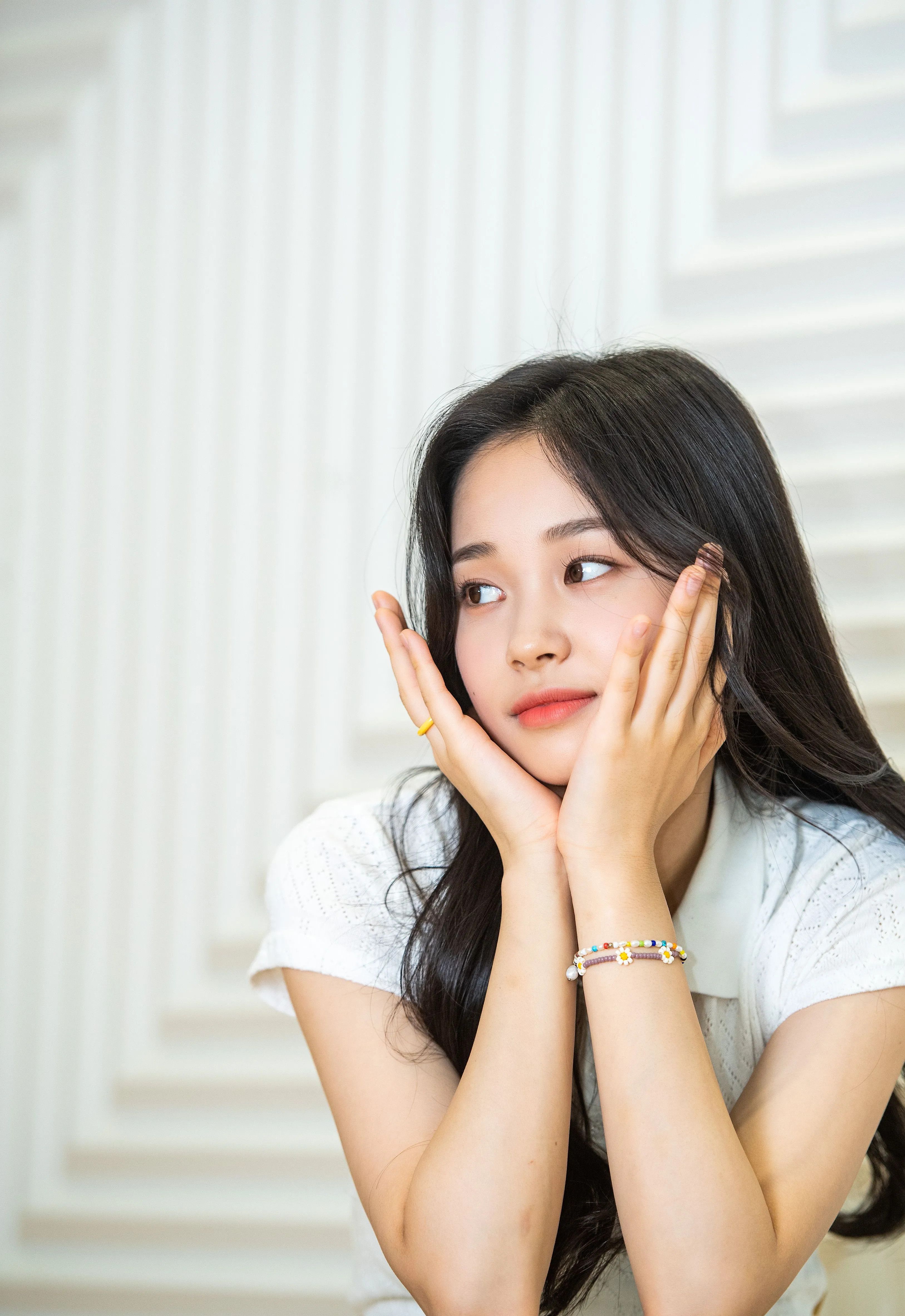 Weeekly Jihan x Osen Interview Photo