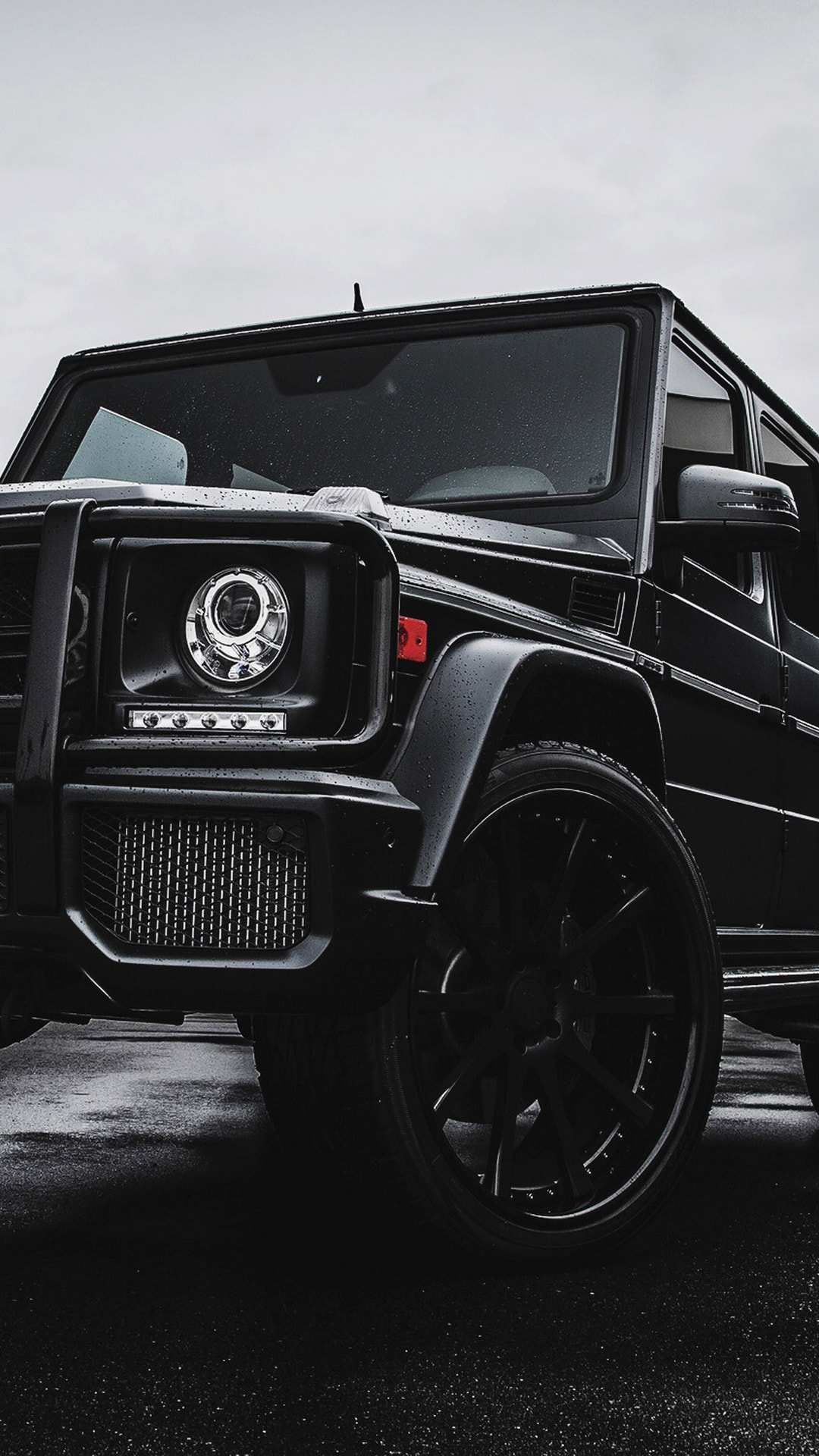 Black Mercedes Benz G Class SUV