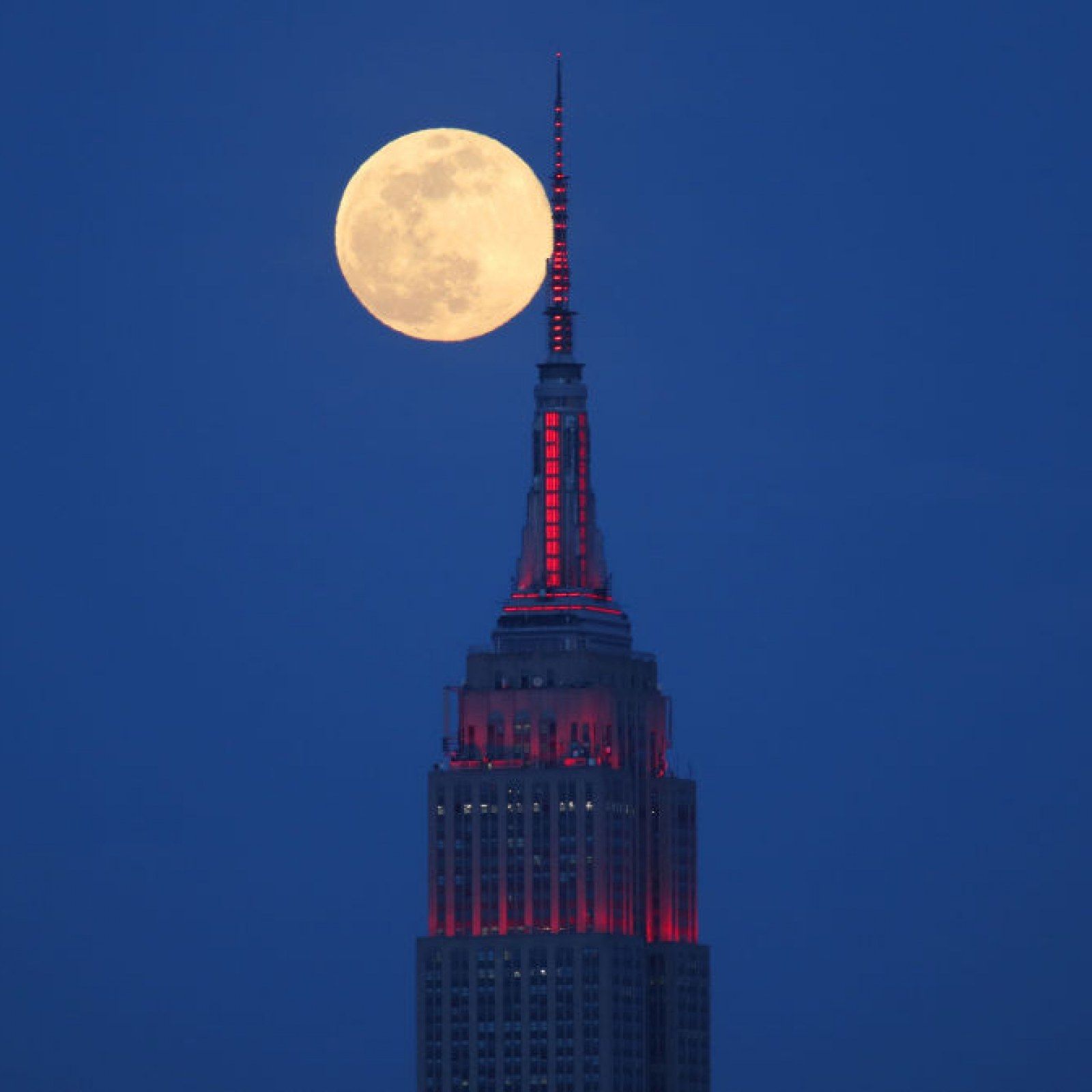 What is a Super Pink Moon and When Will There be One in 2021?