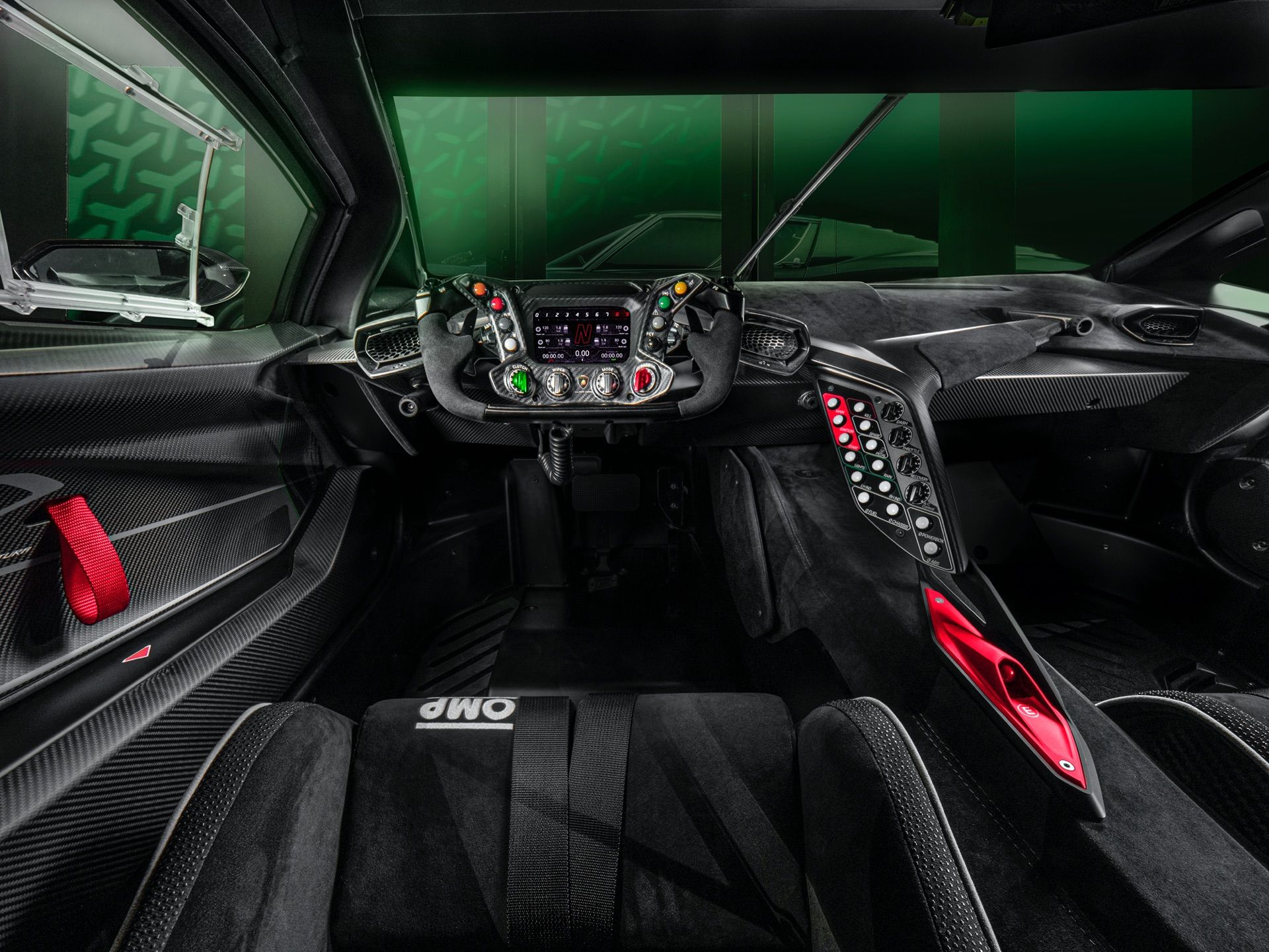 Lamborghini Essenza SCV12 Unveiled: Hardcore, Track Only!